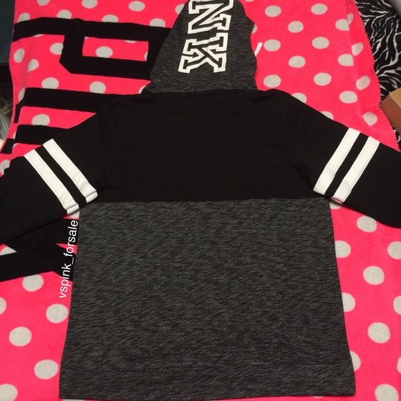 SOLD 🎀 VS PINK Full Zip Hoodie - Picture 4 of 4